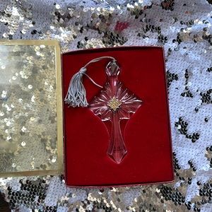 Vintage 1999 Lenox lead crystal cross